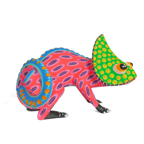 Armando Jimenez: Colorful Chameleon Woodcarving