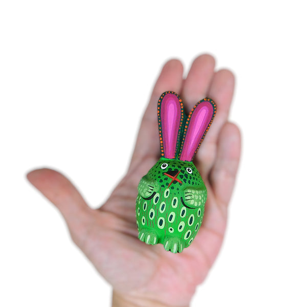 Carolina Sandoval & Kengi: Little Rabbit Woodcarving