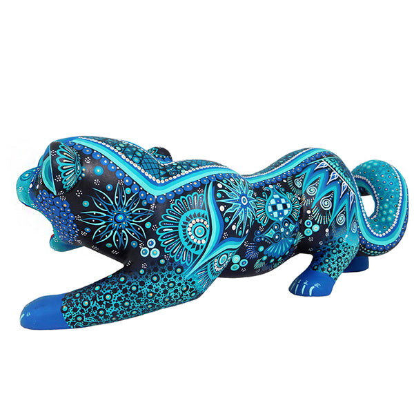 Cesar Melchor: Turquoise Jaguar Woodcarving