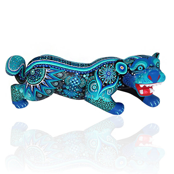 Cesar Melchor: Turquoise Jaguar Woodcarving