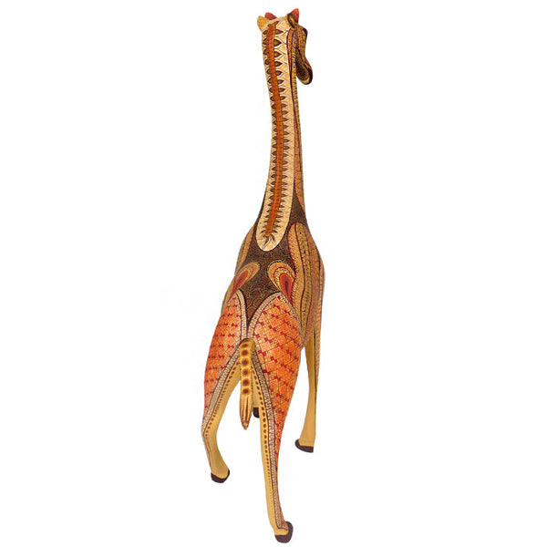 Isabel Fabian: Exquisite Giraffe Woodcarving