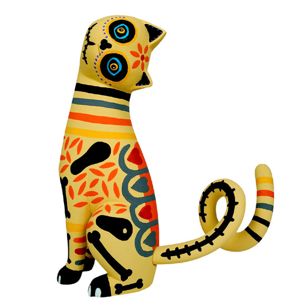 Luis Pablo: Mexican Hearts Cat Woodcarving