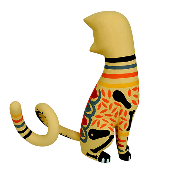 Luis Pablo: Mexican Hearts Cat Woodcarving