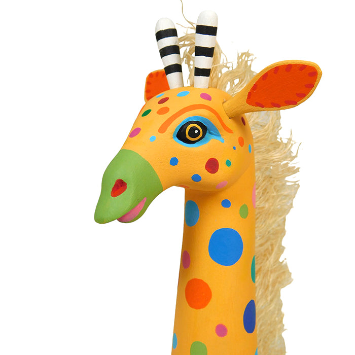 Luis Pablo: Contemporary Giraffe Woodcarving