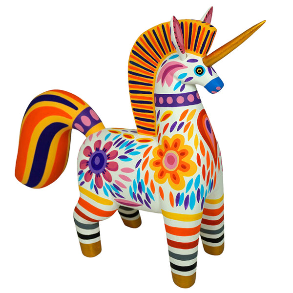 Luis Pablo: Fabulous Unicorn Woodcarving