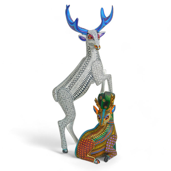 Manuel Cruz: One Piece Sculpture Deer & Fawn