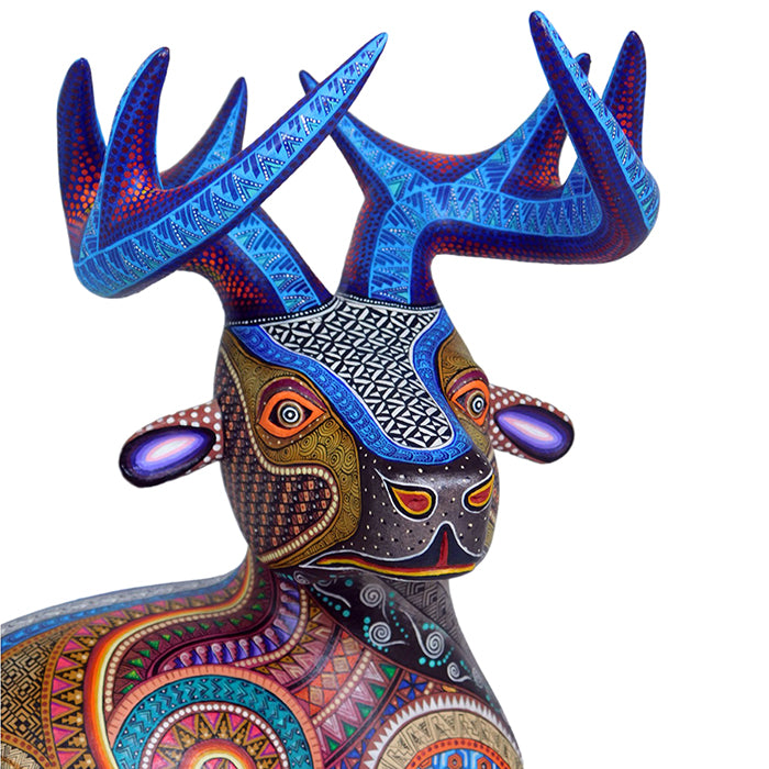 Manuel Cruz: Spectacular Deer Sculpture