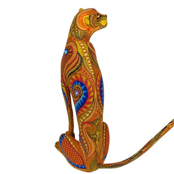 Tribus Mixes: Cheetah Woodcarving