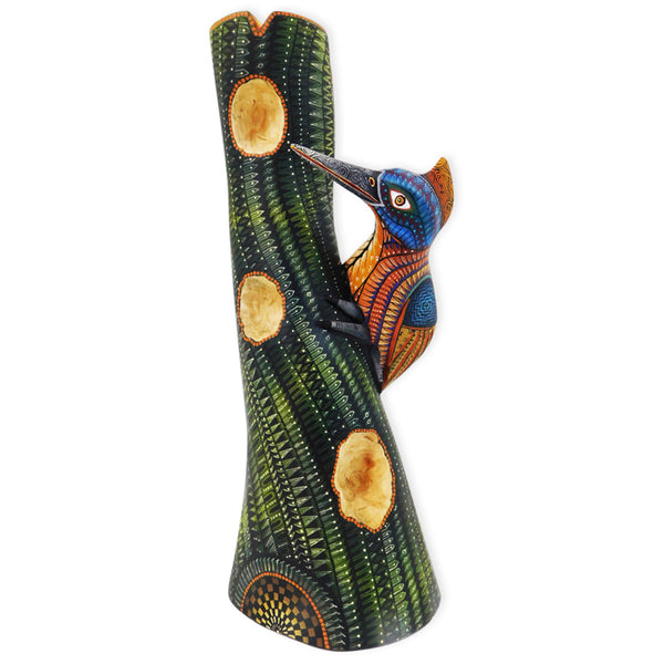 Javier Jimenez: Spectacular One-Piece Woodpecker