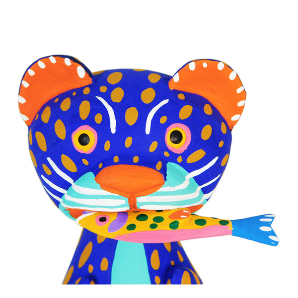 Oralia Cardenas: Otter with Fish Alebrije